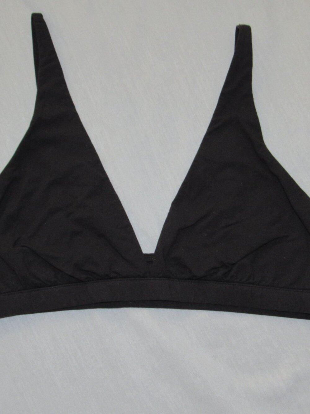INLYRIC Triangle Bralette Plunge Unlined Black Bra Wireless Pullover sz Large